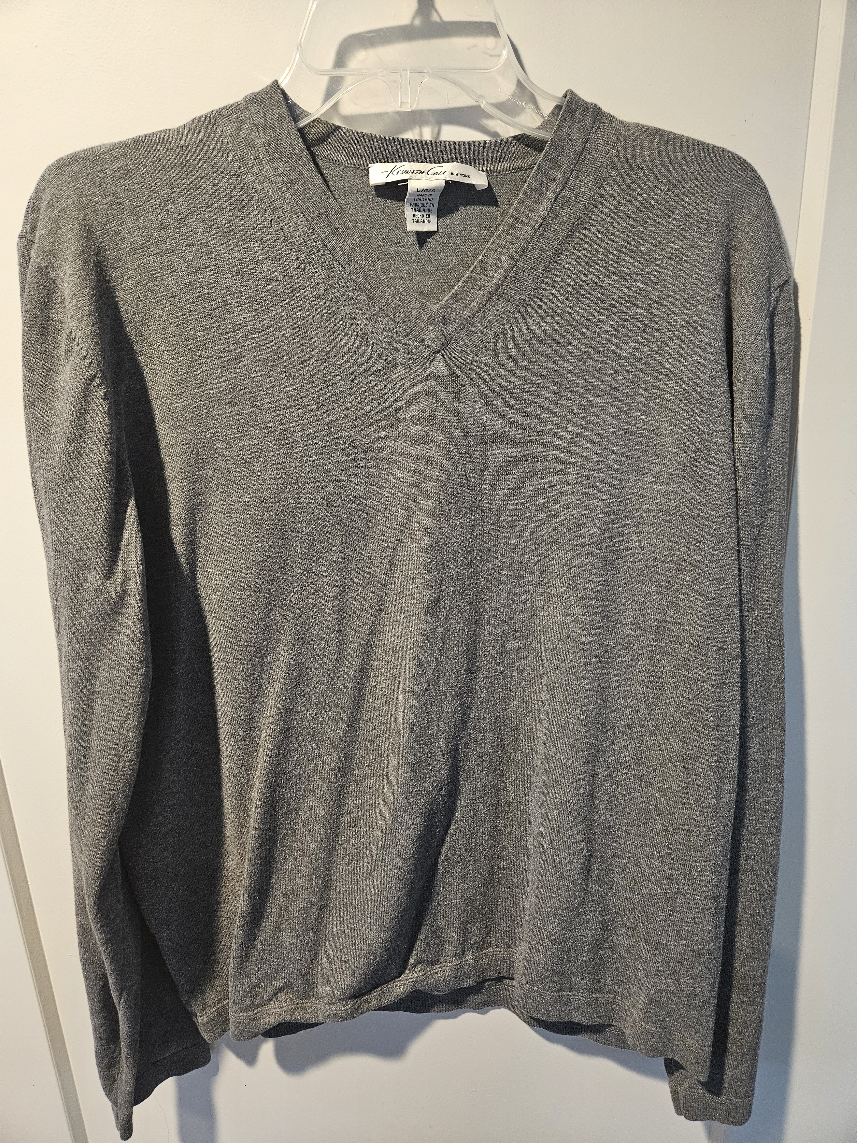 Kenneth Cole New York Gray V-Neck Knit Sweater